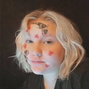 Meet your Posher, Joann